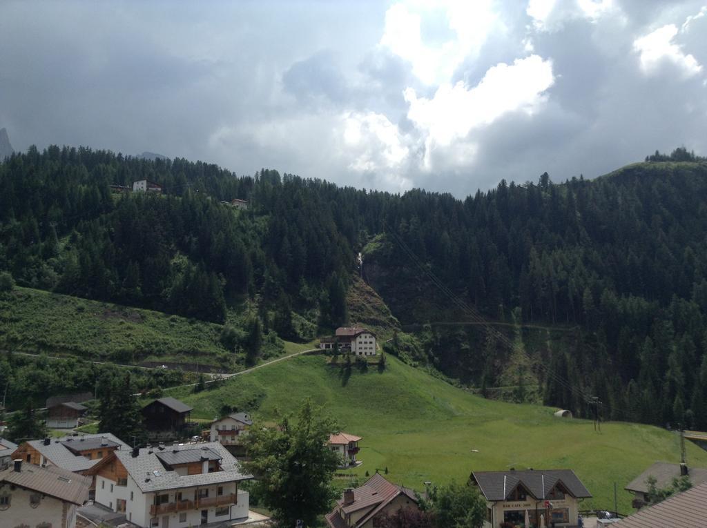 Garni Le Chalet Santa Cristina Val Gardena Exteriér fotografie