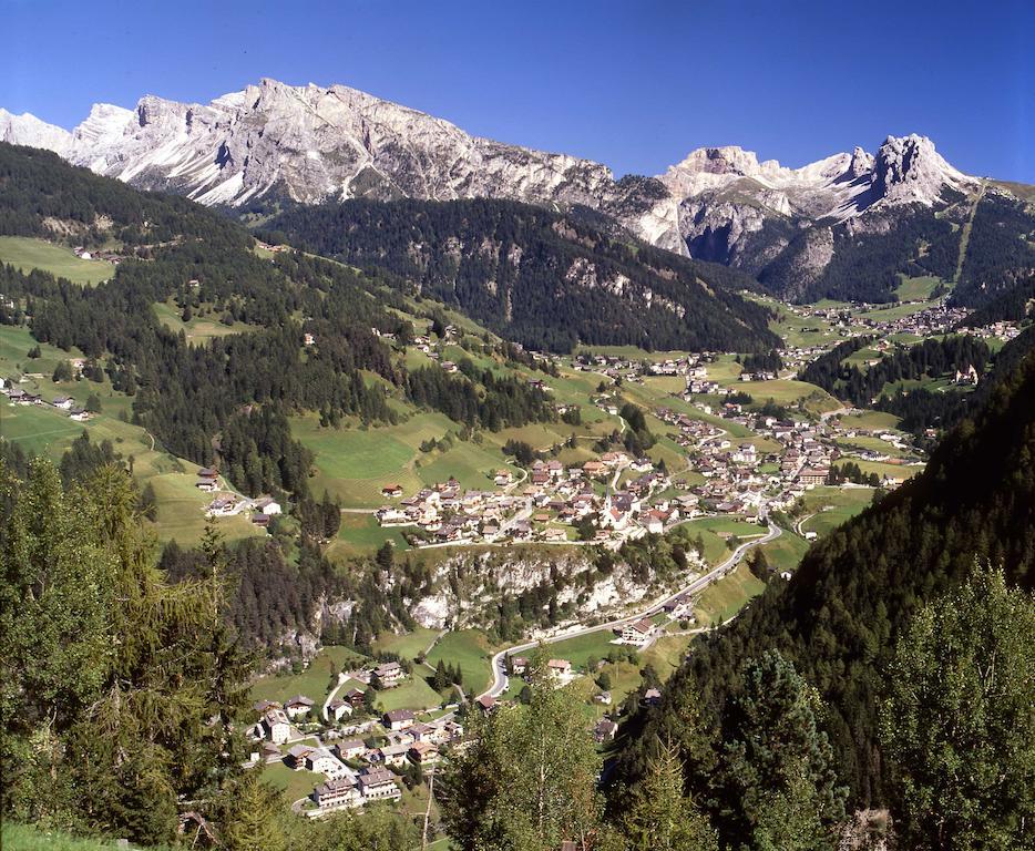 Garni Le Chalet Santa Cristina Val Gardena Exteriér fotografie